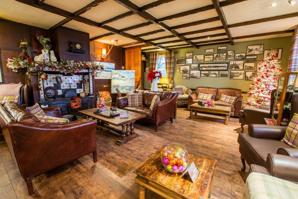 バルミディ The Cock And Bull Bed & Breakfast エクステリア 写真