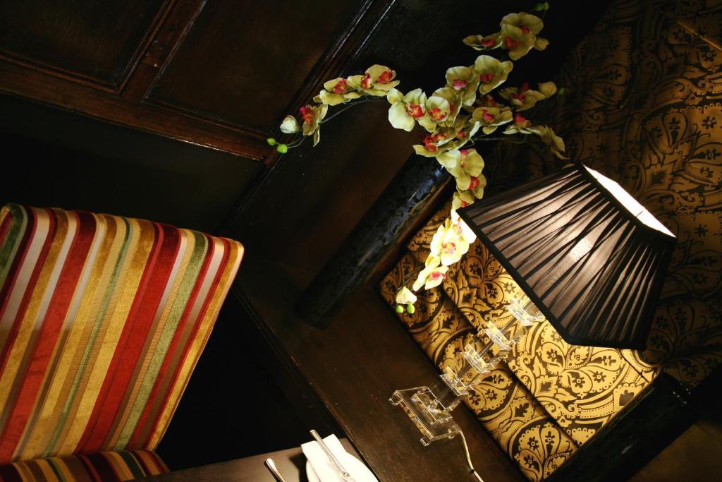バルミディ The Cock And Bull Bed & Breakfast エクステリア 写真